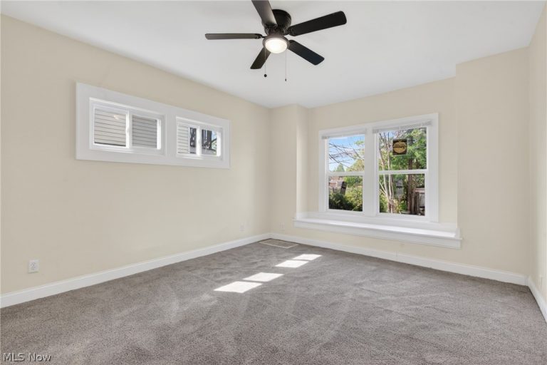4402 Riverside Avenue, Cleveland, OH - Photo 6