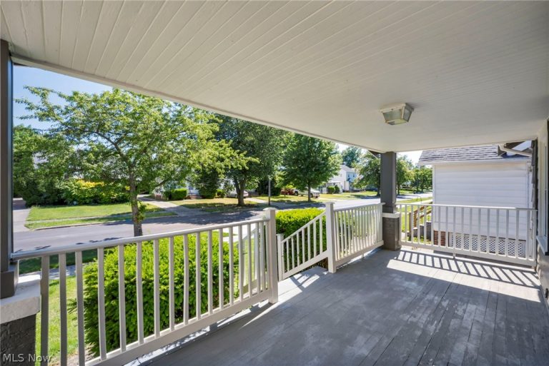 21821 Wilmore Avenue, Euclid, OH - Photo 4