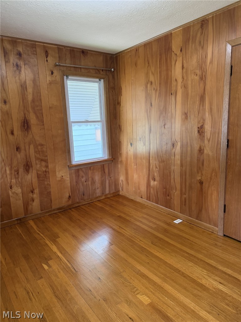 12412 Mortimer Avenue, Cleveland, OH - Photo 4