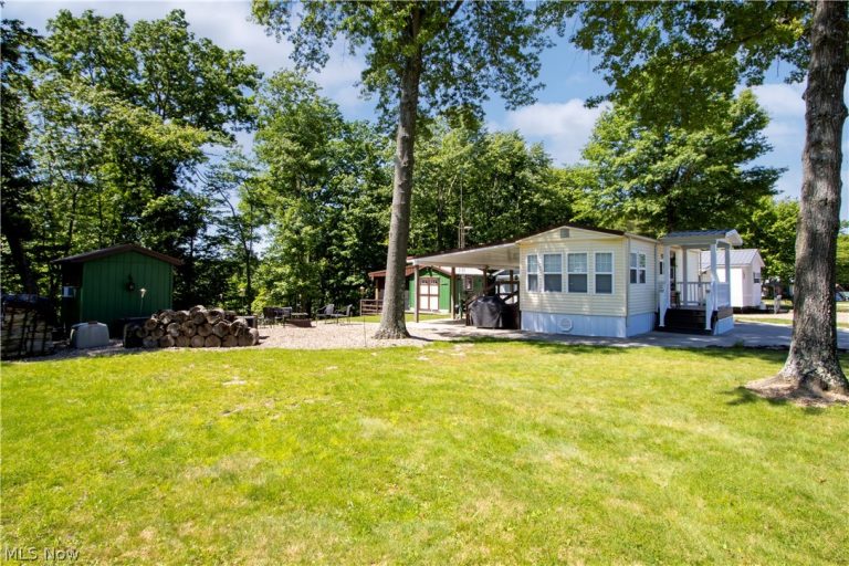 73 & 74 Ridgeview Drive, Loudonville, OH, 44842