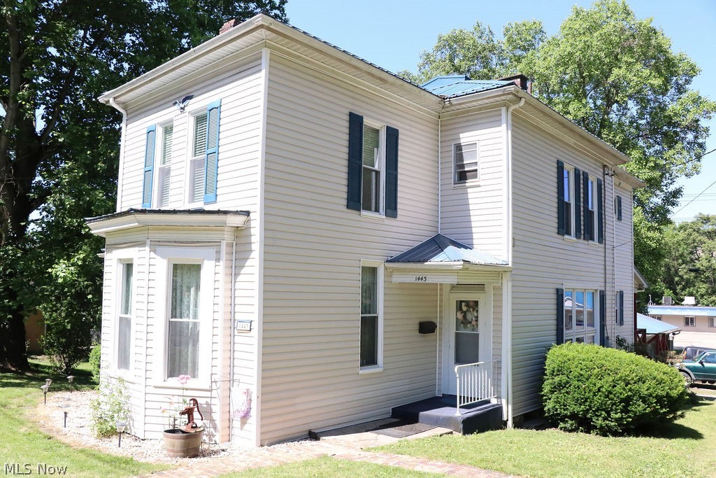 1443 Pleasant Avenue, Wellsburg, WV