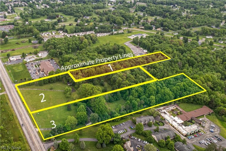 9567 Market Street, North Lima, OH, 44452