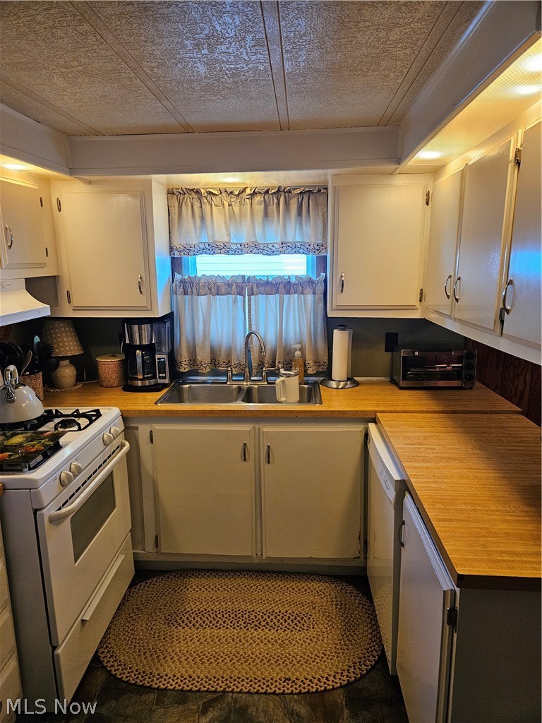 1243 Los Angeles Boulevard, North Canton, OH - Photo 6