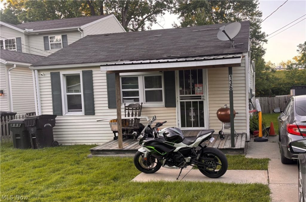 136 Sheriff Street, Elyria, OH