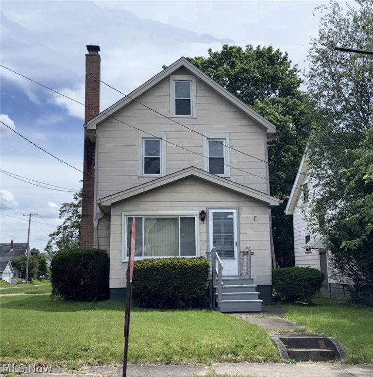 85 Smithsonian Street, Girard, OH, 44420