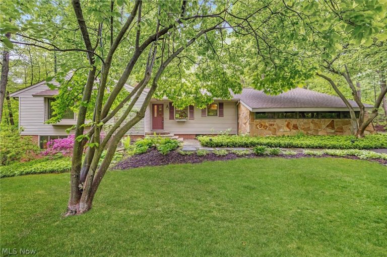4587 Ranchwood Road, Akron, OH, 44333