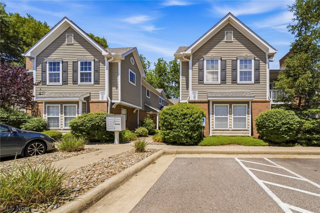 3371 Lenox Village #155, Fairlawn, OH