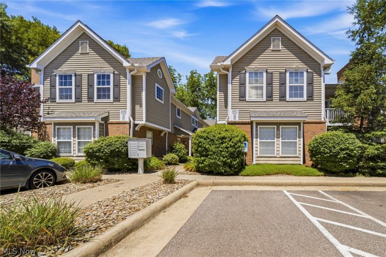 3371 Lenox Village #155, Fairlawn, OH, 44333