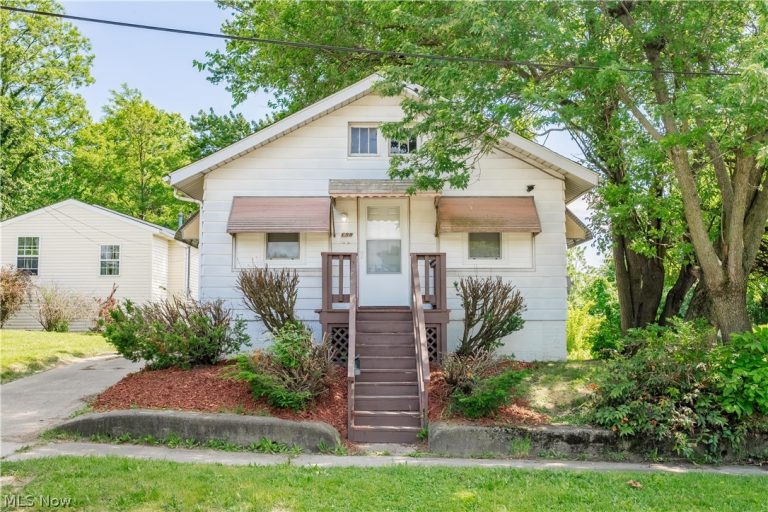 688 Kipling Street, Akron, OH - Photo 3