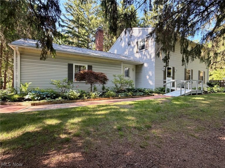 11635 Twin Mills Lane, Chardon, OH, 44024