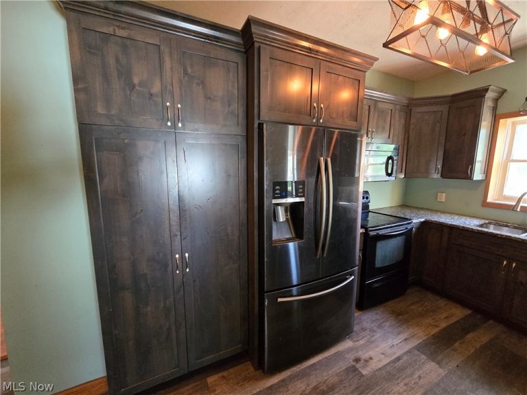 14298 Chardon Windsor Road, Chardon, OH - Photo 6