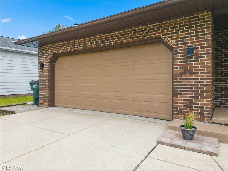 13255 Milo Road, Garfield Heights, OH - Photo 4