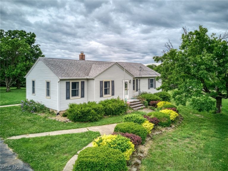 3747 Cook Road, Rootstown, OH - Photo 2
