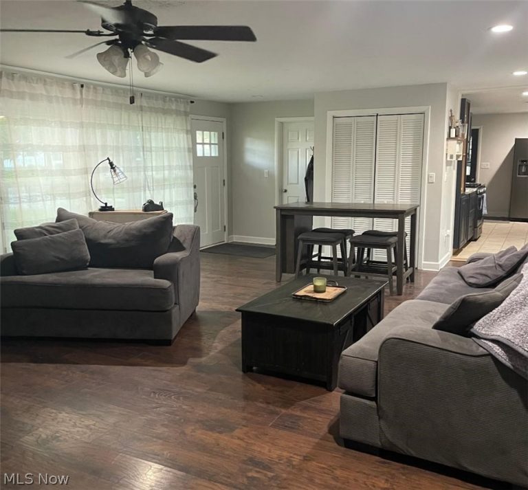 230 S Elm, Jefferson, OH - Photo 4