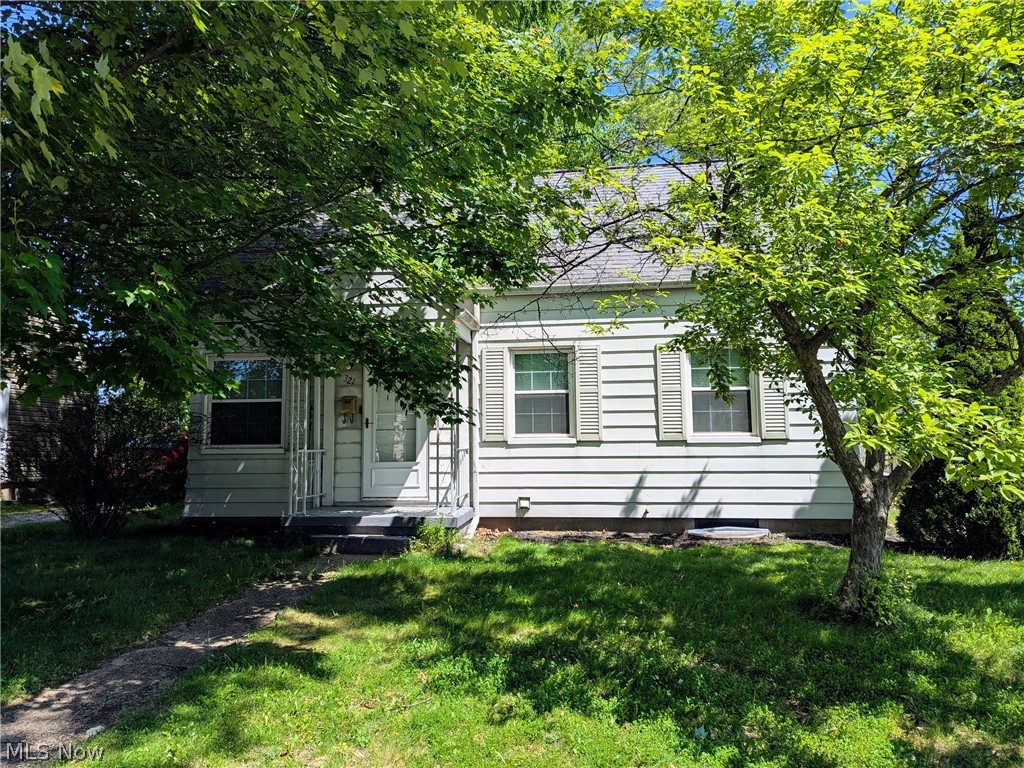 321 Filmore Avenue, Cuyahoga Falls, OH