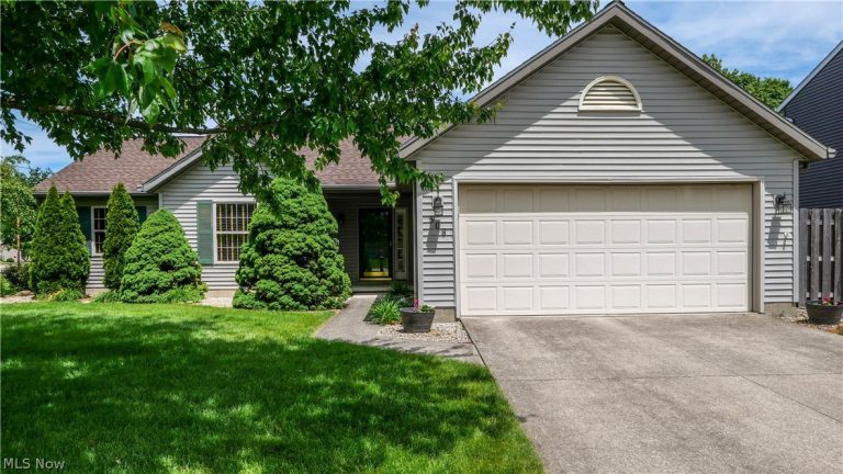 508 Hampton Drive, Elyria, OH, 44035