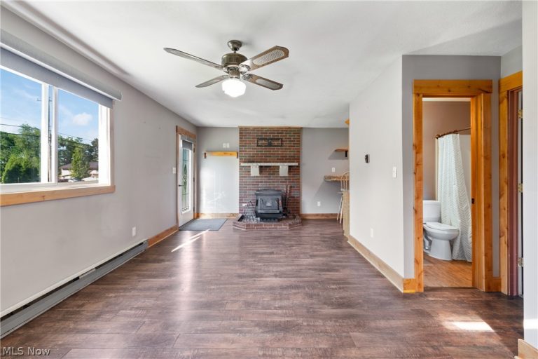 13095 Portage Street, Doylestown, OH - Photo 6