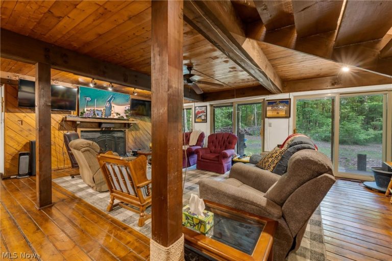 2680 Stubbins Road, Brecksville, OH - Photo 6