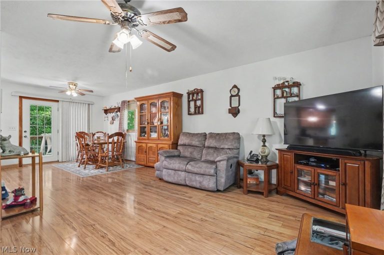 4250 Herr Fieldhouse Road, Southington, OH - Photo 8