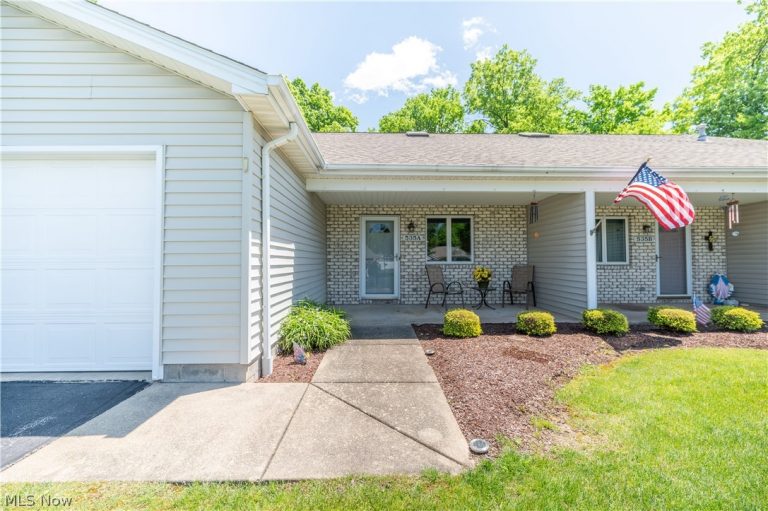 535 Wilcox Road, Youngstown, OH - Photo 2