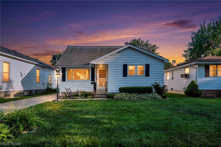 179 Caroline Street, Elyria, OH - Photo 2