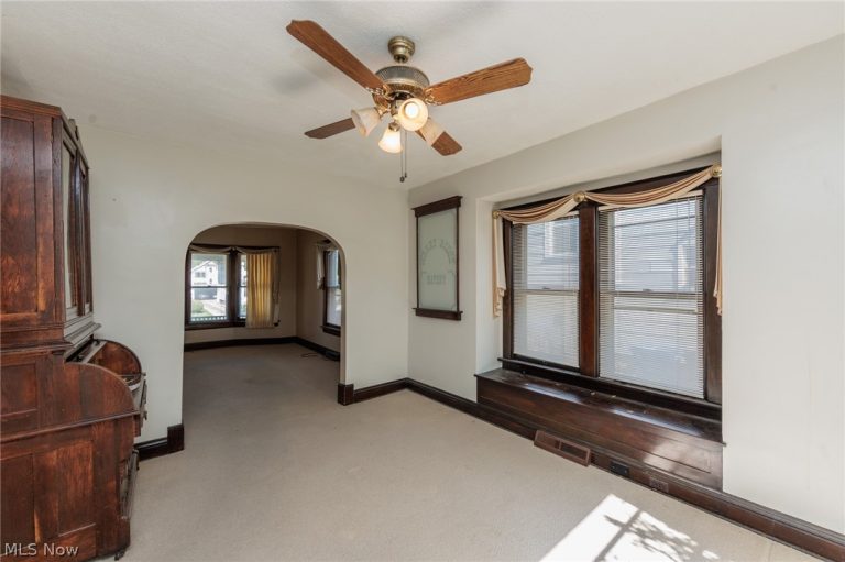 1301 Mathews Avenue, Lakewood, OH - Photo 5