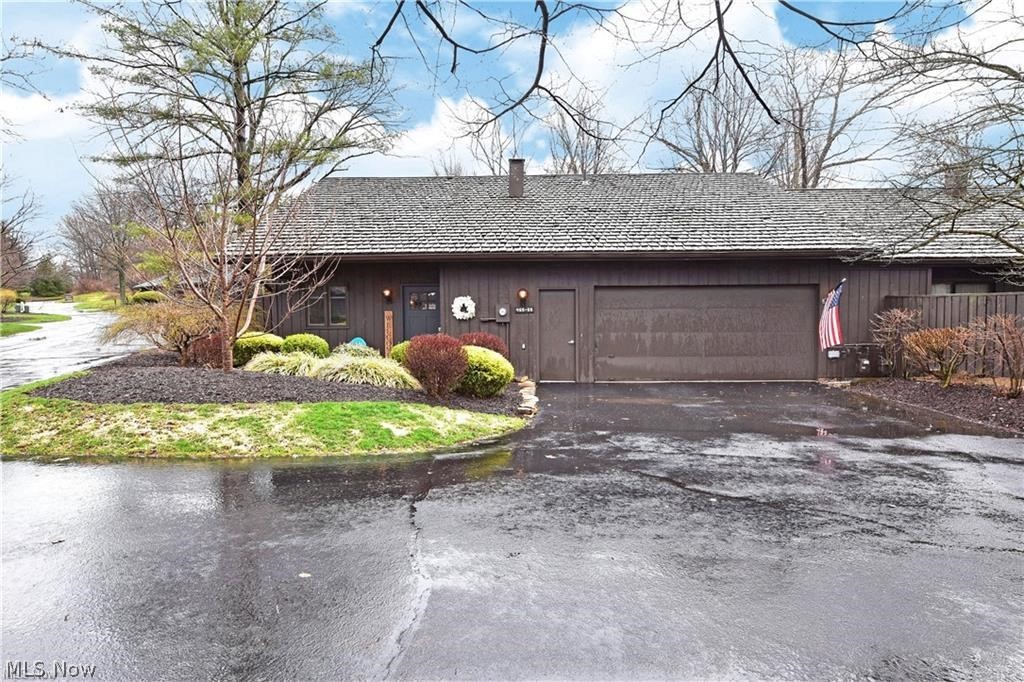 455 Meadowview Drive, Aurora, OH