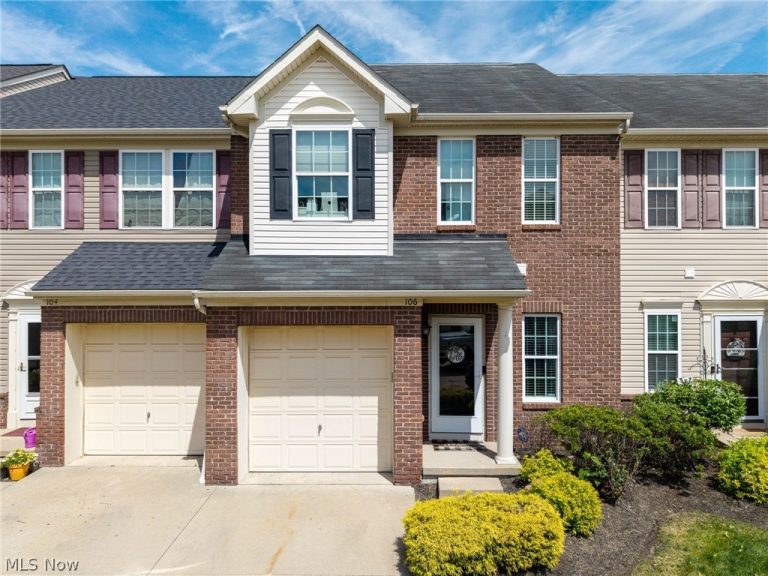106 Pebble Court, Berea, OH - Photo 2