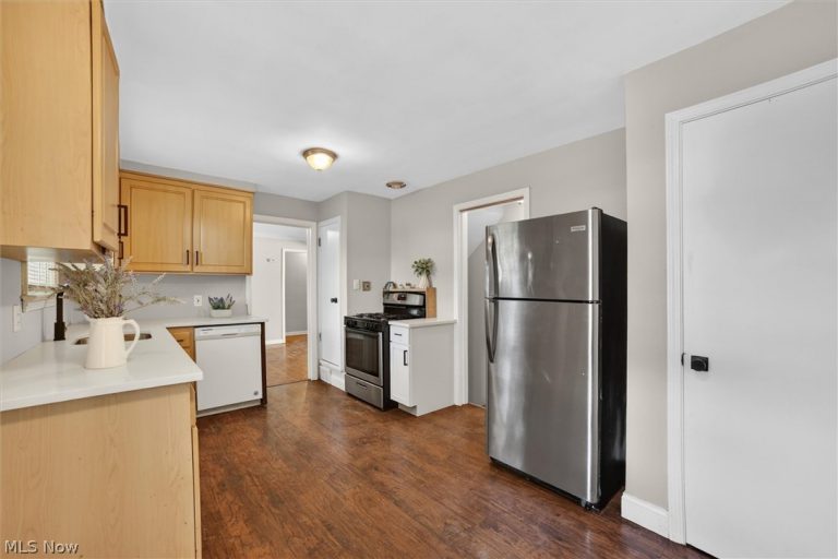 3705 Brinkmore Road, Cleveland Heights, OH - Photo 8