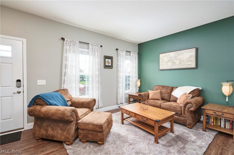 6557 Pine Bluff Avenue, Canton, OH - Photo 8
