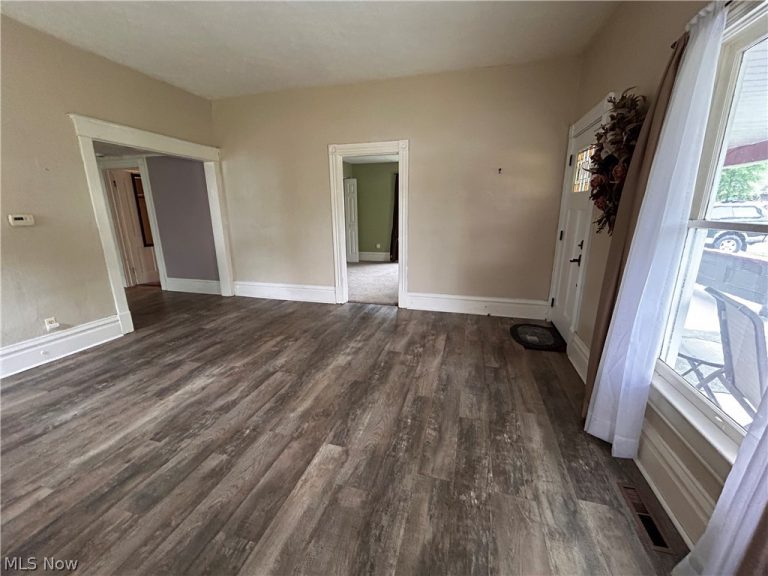 709 2nd Street, St Marys, WV - Photo 8