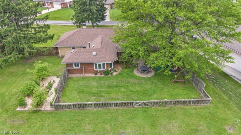 7663 Kitner Boulevard, Northfield Center, OH - Photo 3