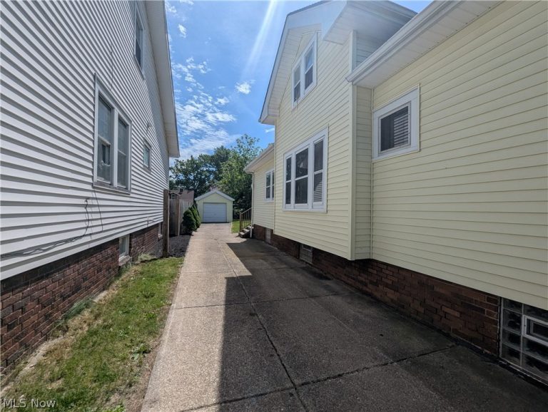 3661 134th Street, Cleveland, OH - Photo 4