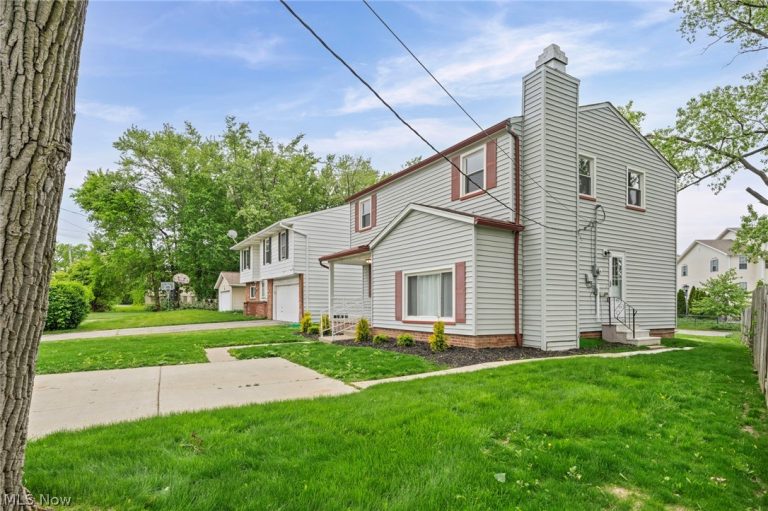 270 Riveredge Parkway, Berea, OH - Photo 3
