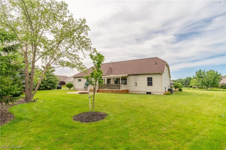 8500 Sandbridge Street, Massillon, OH - Photo 8