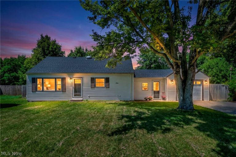 9948 Colfax Drive, Columbia Station, OH, 44028