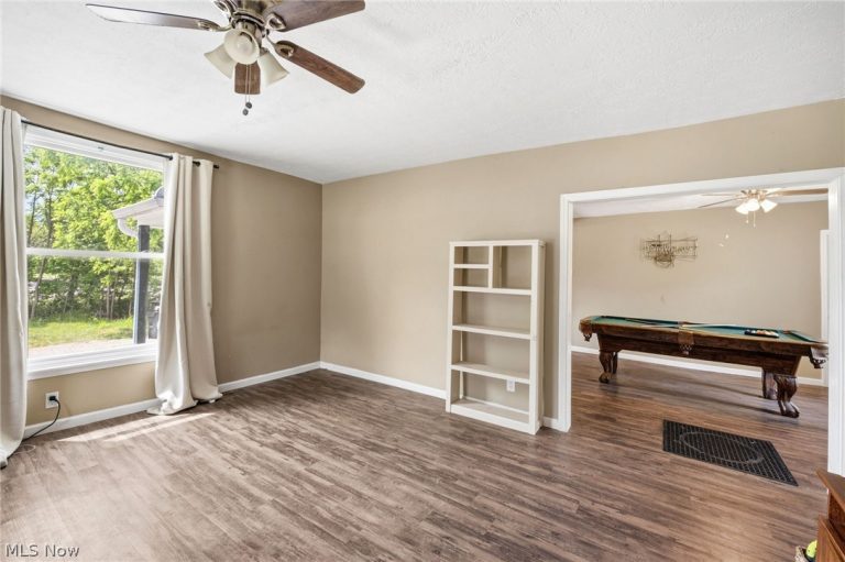 388 Prospect Street, Wellington, OH - Photo 8