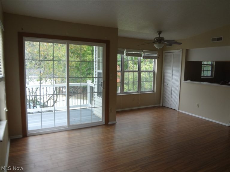 1304 Stoney Run Trail, Broadview Heights, OH - Photo 3