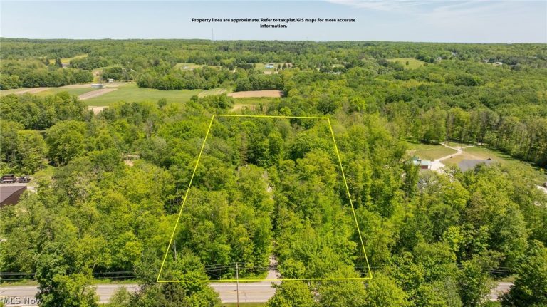 11795 Kile Road, Chardon, OH - Photo 4