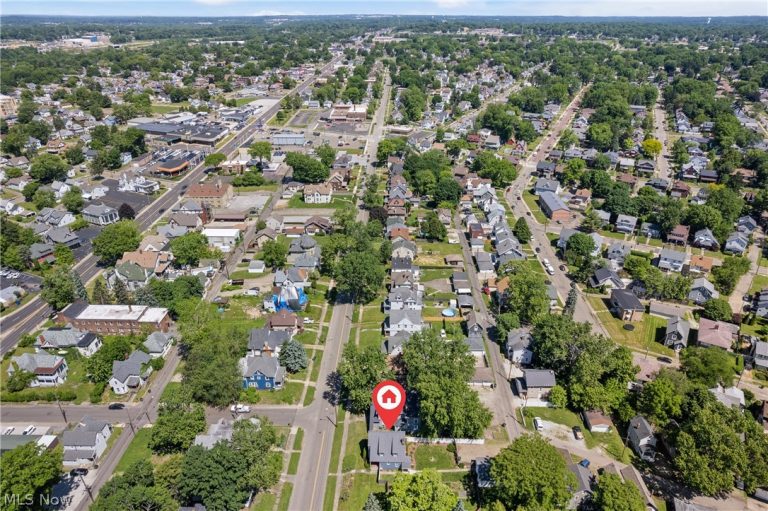 1274 Woodland Avenue, Canton, OH - Photo 3