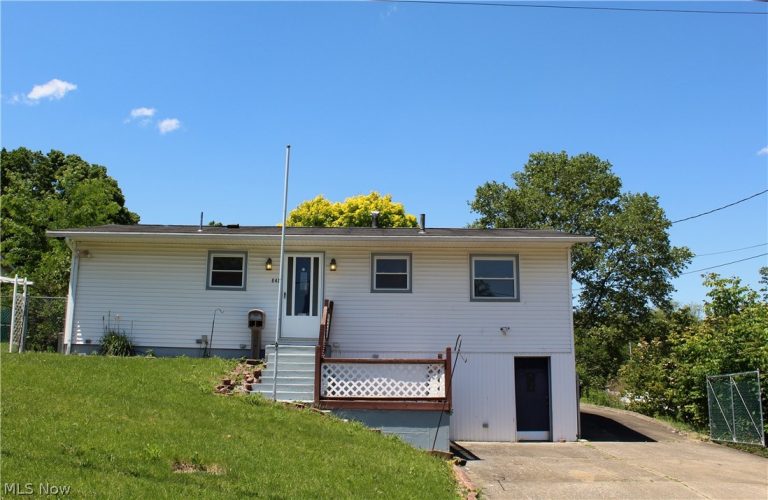 649 Standish Street, Massillon, OH - Photo 2