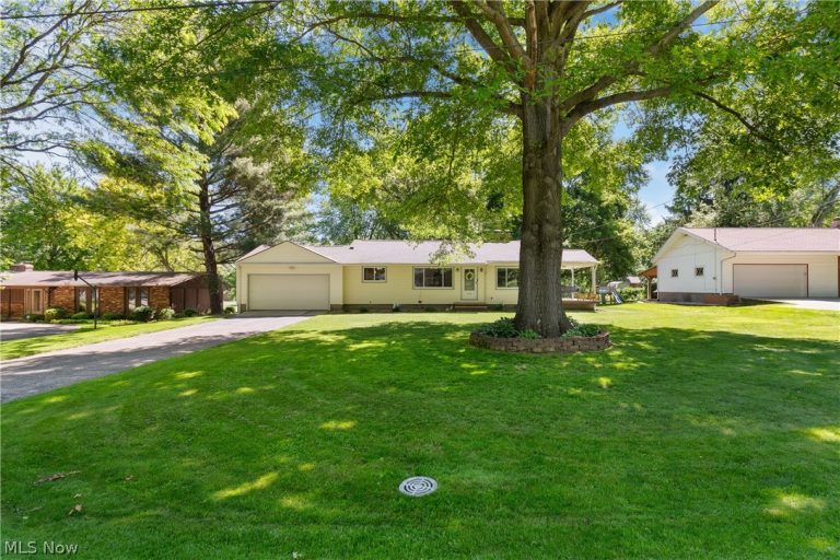 3321 Rowena Street, Coventry, OH - Photo 4