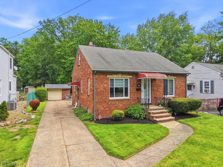 4209 Clague Road, North Olmsted, OH - Photo 2
