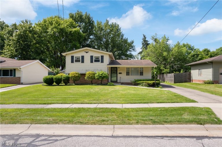 156 Dorland Avenue, Berea, OH - Photo 3