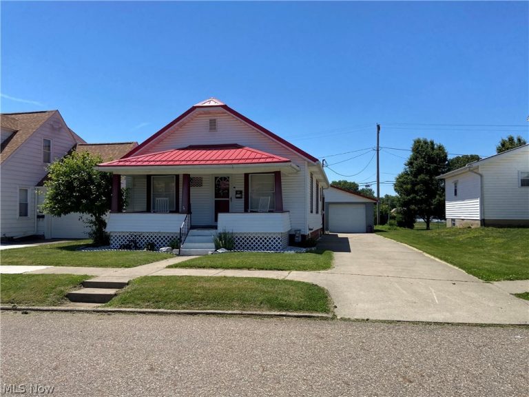 458 Goodrich Street, Newcomerstown, OH, 43832