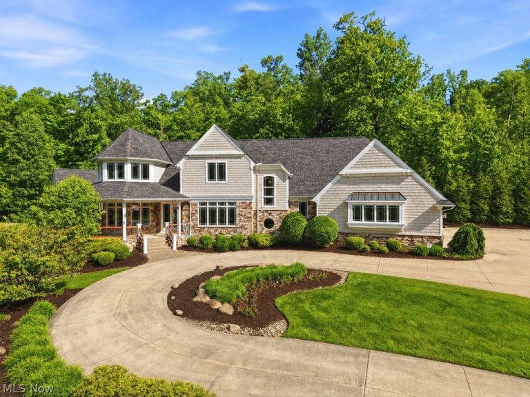 10950 Tibbetts Road, Kirtland, OH, 44094