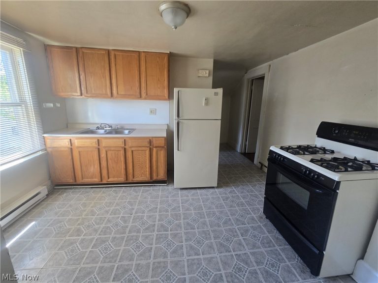 531 Miller Street, Youngstown, OH - Photo 2