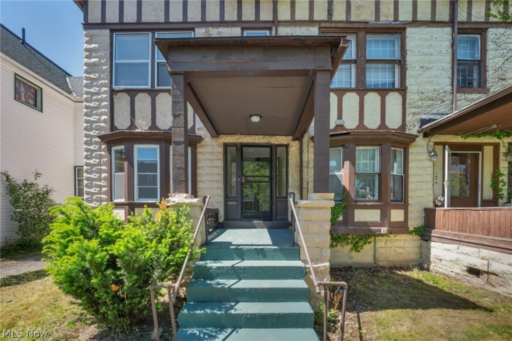 1726 Holyoke Avenue, East Cleveland, OH