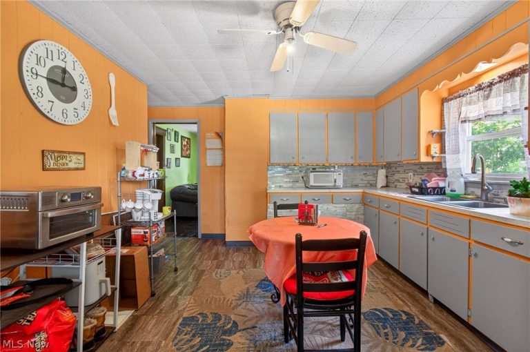 630 Walnut Road, Massillon, OH - Photo 6