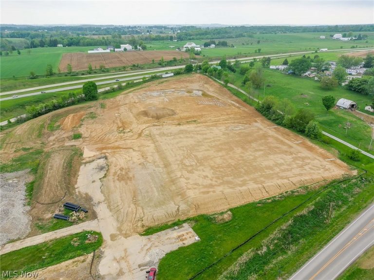 10593 Lincoln Way, Orrville, OH - Photo 6